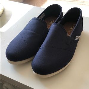 Navy Toms Redondo Loafer Flat